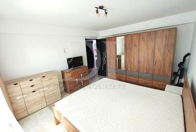 Apartament cu 3 camere semidecomandat, mobilat în Florești - 3