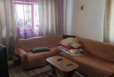 Apartament cu 3 camere decomandat în Berceni - 8