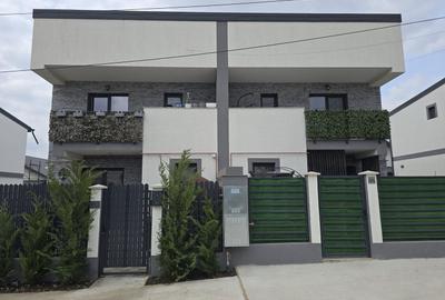 Casă cu 4 camere cu Canalizare în Berceni
