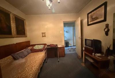Apartament cu 4 camere decomandat în Central - 2