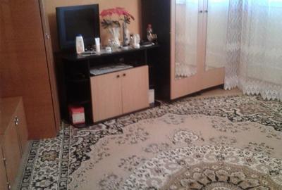 Garsonieră decomandată în Țiglina 1 - 1