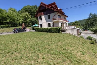 Casa/Vila  aproape de padure Valcele + 1235 m2 teren 160.000 EURO - 2