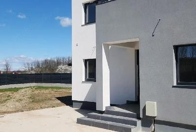 Casă cu 4 camere cu Teren 1500 Mp în Moșoaia - 7