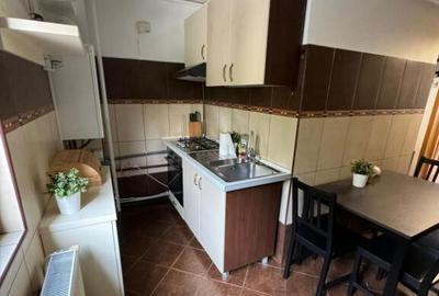 Apartament cu 3 camere decomandat în Decebal - 36