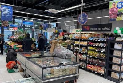 Spațiu comercial, de 326 mp, în Central - 9