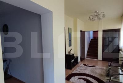Casa spa?ioasa, 200 mp, 5 camere, zona Centrala, langa T - 14