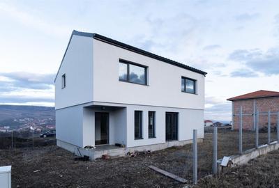 Casă individuală cu 4 camere cu Teren 500 Mp în Chinteni - 3