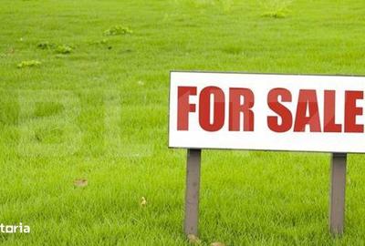 Teren de 2400 mp, în Poiana Mărului