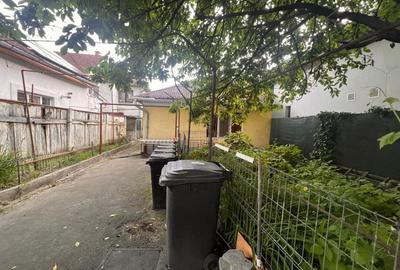 Casa de vanzaere in cartier Iris zona Auchan - 2