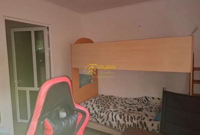 Apartament cu 3 camere decomandat, mobilat în Podul de Piatră - 1