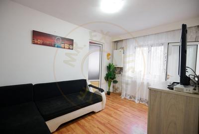 Apartament cu 3 camere semidecomandat, mobilat în Trivale - 1