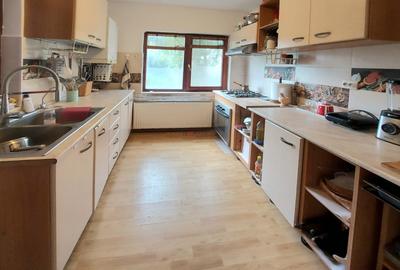 Casă individuală cu 7 camere cu Canalizare în Bragadiru - 10