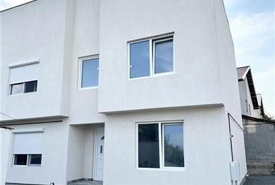 Casa la cheie finalizata 2023 cu vedere spre lac - 8