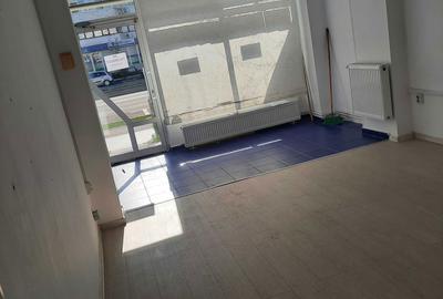 Spațiu comercial, de 25 mp, în Exterior Vest - 4