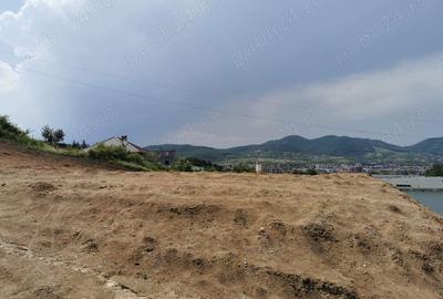 Teren de 750 mp, în Central - 2