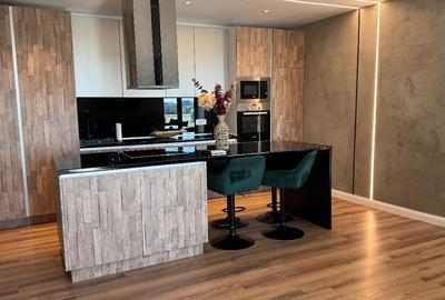 Apartament cu 3 camere semidecomandat în Mihai Bravu