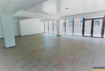 Spatiu 100 mp,ideal cabinete medicale,3 cai de acces,curent trifazic,Tractorul,Brasov - 1