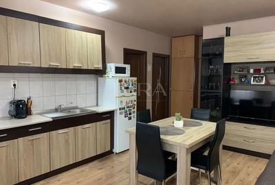 Apartament cu 2 camere semidecomandat, mobilat în Florești - 3
