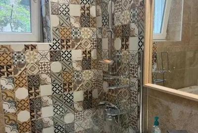 3 camere Cotroceni, parter, centrala proprie, curte + parcare, metrou - 1