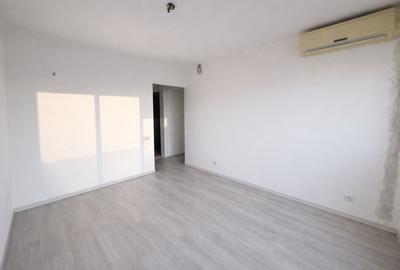 Complet renovat - metrou - 2