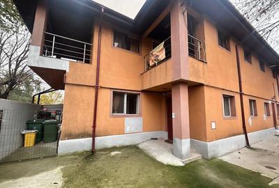 Casă cu 7 camere cu Teren 285 Mp în Central - 14