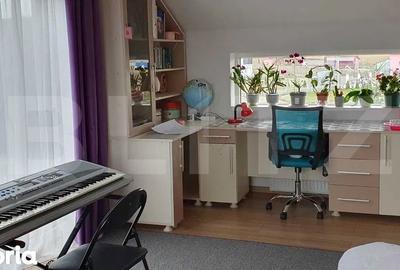 Casă cu 4 camere cu Teren 4472 Mp în Central - 5