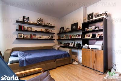 Casă cu 7 camere cu Teren 1334 Mp în Central - 17