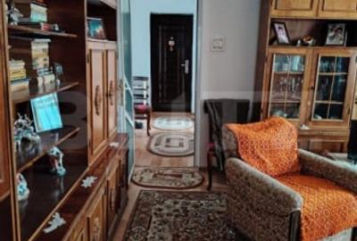 Apartament cu 2 camere semidecomandat, mobilat în Micro 4 - 4