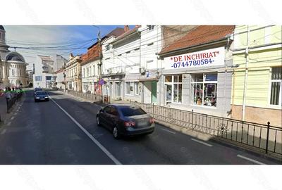 Inchiriez spatiu comercial Centru Civic Caransebes - 1