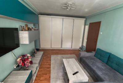 Apartament cu 2 camere semidecomandat, mobilat în Central - 2