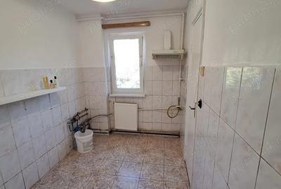 Vand Urgent 2 camere Astra - planete - 1