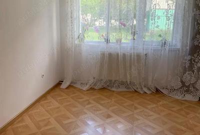Apartament cu 3 camere semidecomandat în Central - 6