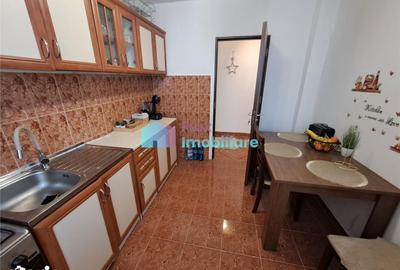 Apartament cu 2 camere decomandat în Precista - 12