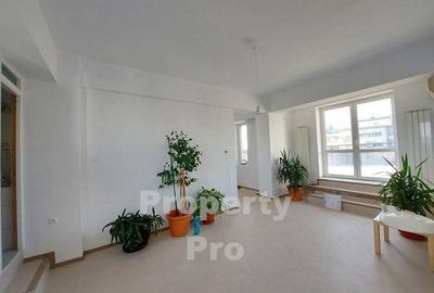 Garsoniera cu terasa de 64mp, Ideal Office, Str Traian colt cu Bd Unirii - 12