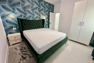 Apartament cu 3 camere decomandat, mobilat în Periferie