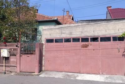 Vand casa cu 3 camere in cartierul Dambul Rotund - 12
