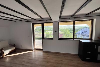 Casă cu 4 camere cu Teren 2700 Mp în Câmpenești - 3