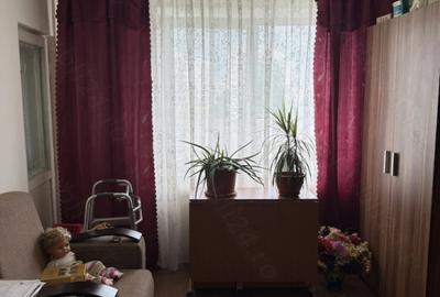Apartament cu 2 camere decomandat, mobilat în Basarabia