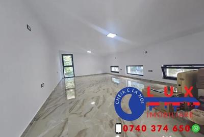 Spațiu comercial, de 54 mp, în Central - 3