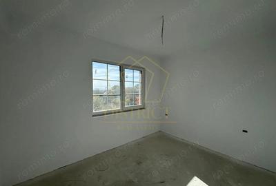 Casă cu 5 camere cu Canalizare în Giarmata - 1