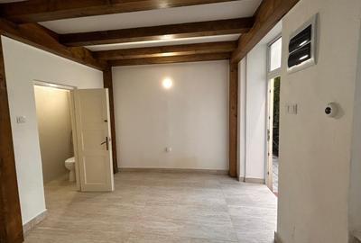 Birou, de 50 mp, în Central - 12