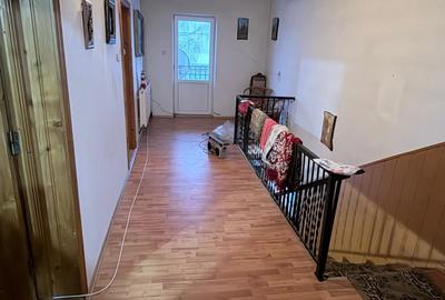 Casa de vanzare stalpeni - 4