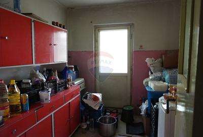 Apartament cu 2 camere de vanzare, strada Bogdan Voda - 8