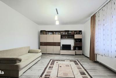 Casă cu 4 camere decomandat în Central - 1