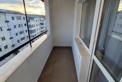 Apartament cu 3 camere, de vanzare in Curtea de Arge?. - 1