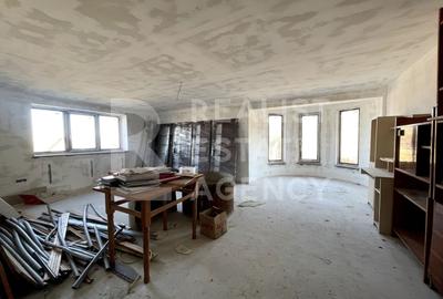 Casă individuală cu 5 camere cu Canalizare în Rediu Mitropoliei - 11