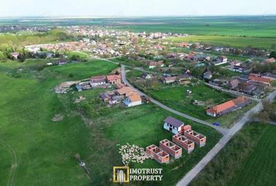 Casă cu Teren 180 Mp în Călugăreni