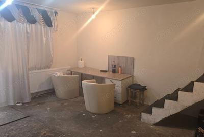 Casă cu 4 camere în Ceangăi - 3