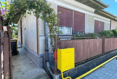 Casă cu 3 camere în Central