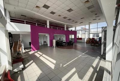 Oportunitate de inchiriere- Spatiu comercial+depozit - 2